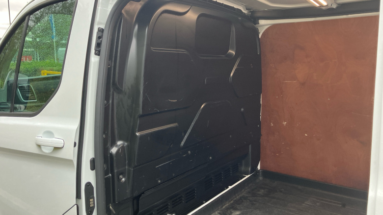 Ford Transit Custom 300 L1 Diesel Fwd 2.0 EcoBlue 130ps Low Roof Limited Van